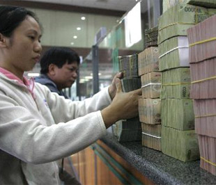 Xung quanh câu chuyện bỏ lãi suất huy động tuần, vẫn là câu hỏi bỏ ngỏ trong điều Pg88hi nạp rút siêu tốc sách tiền tệ hiện nay.