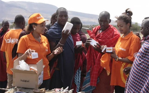 Tanzania là thị trường Viettel khai trương vào cuối năm 2015 với thương hiệu Halotel. Chỉ sau 3 tháng, Halotel đã có hơn 1 triệu khách hàng&nbsp;- tốc độ PG88 hơn 2,1 triệu thành viên nhanh nhất trong lịch sử đầu tư nước ngoài của Viettel - Ảnh: Trần Long.