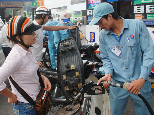 Petrolimex cho biết không thiếu nguồn xăng dầu.