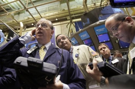 Trong tuần, chỉ số Dow Jones tăng 1,33%, chỉ số Nasdaq tiến thêm 0,82% và chỉ số S&P 500 nhích 1,51% - Ảnh: AP.