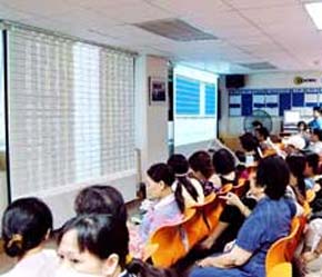 Hiện có rất nhiều người, nhiều gia đình ở Thanh Hoá đang gom tiền gửi ra Hà Nội, gửi vào Tp.HCM góp vốn để cho con cái, anh em, bạn bè đầu tư PG88 Uy Tín Số 1 Việt Nam 6Pg88.com nhà cái.