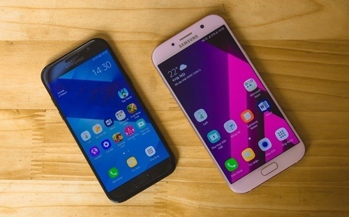 <span style="font-family: "Times New Roman"; font-size: 14.6667px;">Galaxy A5 và Galaxy A7 (phiên bản 2017) của Samsung là</span><span style="font-family: "Times New Roman"; font-size: 14.6667px;">&nbsp;hai sản phẩm thuộc phân khúc tầm trung trong top 10 smartphone bán chạy nhất tháng 4.</span>