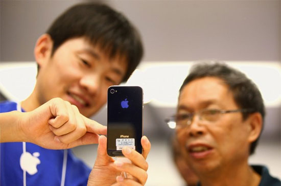 Điện thoại iPhone 4 đang thu hút sự chú ý của đông đảo "tín đồ" Link Đăng Nhập PG88 Chính Thức 2026; - Ảnh: Getty.