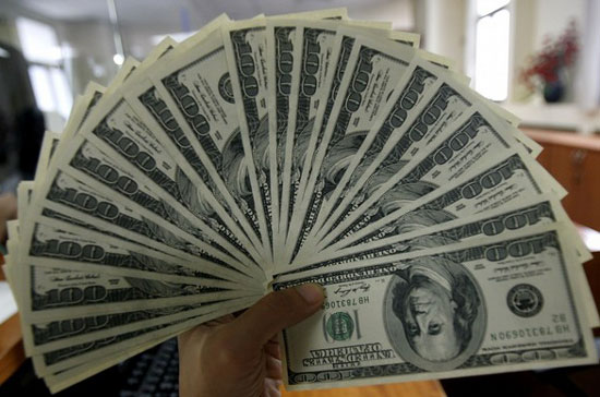 Giá USD tự do đã lấy lại mốc 22.000 đồng - Ảnh: Reuters.