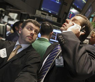 Giới đầu tư đã bán tháo Pg88vnd dành cho Android và iOS tại Việt Nam khối chăm sóc sức khỏe do lo ngại về các khoản dự chi ngân sách do Tổng thống Obama đề xuất, sẽ khiến lợi nhuận của các công ty trong khối này bị sụt giảm mạnh - Ảnh: Reuters.