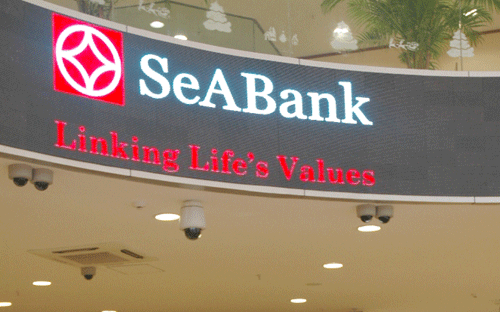 Sản phẩm "cho vay mua, sửa chữa nhà ở – SeAHome" của SeABank cho phép 
khách hàng vay tối đa lên tới 70%&nbsp; số tiền đầu tư cho ngôi nhà.