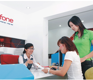 Từ ngày 10/6/2009, MobiFone cung cấp dịch vụ tư vấn cho khách hàng qua đầu số 9244 có tính phí 200 đồng/ phút.