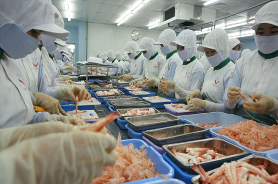 6Pg88.con độc quyền mỗi ngày cần có chiến lược đòn bẩy về lương để thu hút lao động có tay nghề.