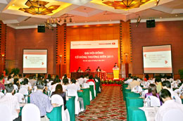 Quang cảnh đại hội cổ đông thường niên 2011 của Techcombank.