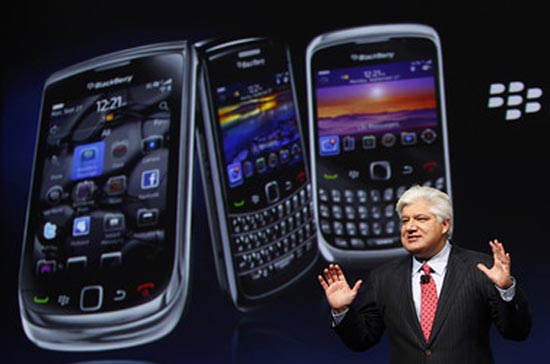Nhiều khách hàng tỏ ra chán nản và thất vọng về dịch vụ trên BlackBerry không thể kết nối.