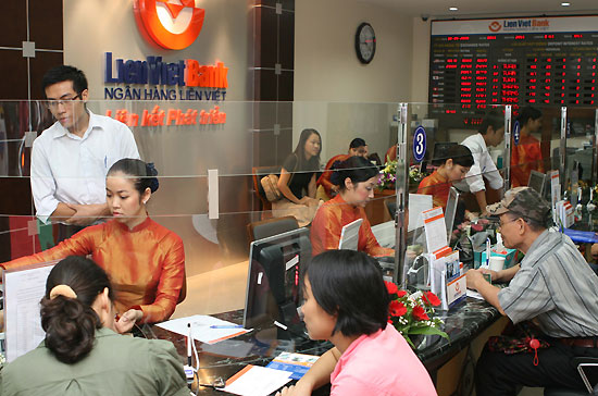 VNBA kêu gọi toàn thể các tổ chức hội viên trên cơ sở tiết kiệm chi phí để xem xét tiếp tục giảm mức lãi suất cho vay.