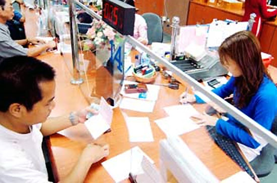 Tuần qua, mức giảm lãi suất của các kỳ hạn không đáng kể (từ 0,01% đến 0,78%/năm) và lãi suất bình quân vẫn ở mức khá cao (từ 10,69%/năm trở lên).