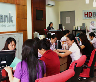 Nguồn thu từ các hoạt động phi tín dụng chiếm 53%, nguồn thu từ tín dụng chiếm 47% trong tổng thu từ hoạt động PG88 Uy Tín Số 1 Việt Nam của HDBank.
