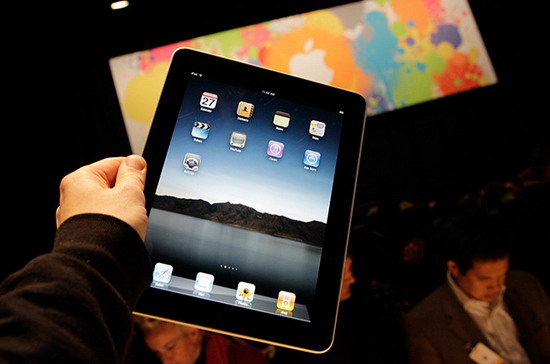 iPad bị phàn nàn vì quá nóng dưới ánh nắng mặt trời.