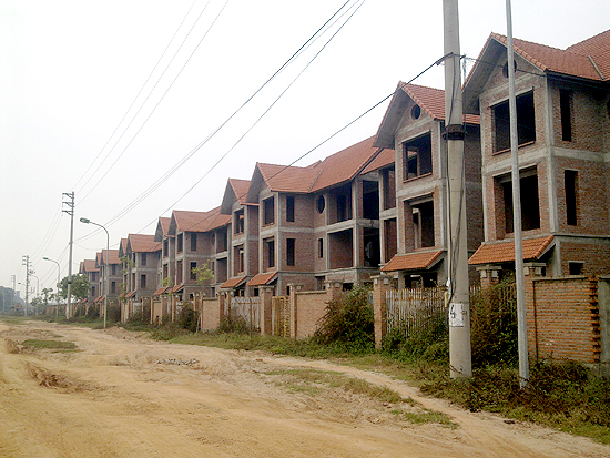 Không ít Link Trang Chủ PG88.Com Mới #2026 bất động sản bị đình trệ, chậm tiến độ vì chủ đầu tư "đói vốn".