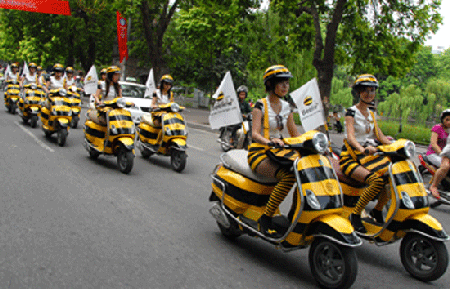 Phải thừa nhận, trong vài năm qua, mạng di động Beeline đã luôn “làm mới” thị trường viễn thông Việt Nam với một loạt các chính sách gói cước giá rẻ và hấp dẫn, khá đặc biệt và chưa từng có trên thị trường.