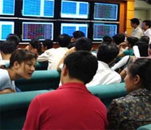 Sự chùng xuống trong giao dịch của khối đầu tư nước ngoài đang được chú ý ở hai phiên đầu tuần này, gắn với giá thiết sự nhiệt tình vừa qua là nhằm mục đích “làm đẹp” báo cáo Pg88ok giải trí thể thao, casino, bắn cá và slot - Ảnh: TT.
