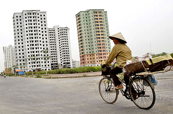 Hộ nghèo theo chuẩn nghèo mới theo Quyết định số 09/2011/QĐ-TTg ngày 30/01/2011 của Thủ tướng Chính phủ cũng sẽ được hưởng trợ cấp.