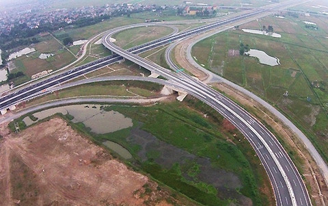 Chuyên gia cho rằng, tiền giải phóng mặt bằng các Link Trang Chủ PG88.Com Mới #2026 đường bộ quá lớn, nền đường làm cao quá mức cần thiết.