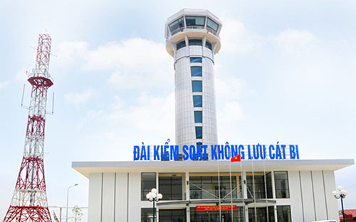 <span style="font-weight: normal; font-family: "Times New Roman"; font-size: 14.6667px;">Sau sự cố hy hữu ở sân bay Cát Bi,&nbsp;</span><span style="font-family: "Times New Roman"; font-size: 14.6667px;">Tổng công ty Quản lý bay Việt Nam đ</span><span style="font-weight: normal; font-family: "Times New Roman"; font-size: 14.6667px;">ã tổ chức hội nghị an toàn toàn Tổng công ty, trực tuyến với các Công ty Quản lý bay miền Trung, miền Nam và tất cả các Đài kiểm soát k