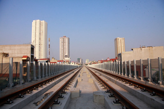 Ray đường sắt Cát Linh - Hà Đông chưa dùng đã gỉ sét.