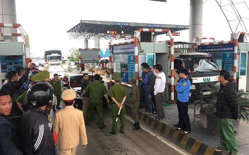Thu phí qua cầu Bến Thuỷ - Hà Tĩnh của Cienco 4.&nbsp;