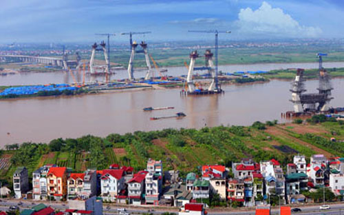 Link Trang Chủ PG88.Com Mới #2026 cầu Nhật Tân có tổng đầu tư 2.500 tỷ đồng, khởi công từ tháng 3/2011 nhưng đến nay tiến độ đang bị chậm do vướng mặt bằng.<br>