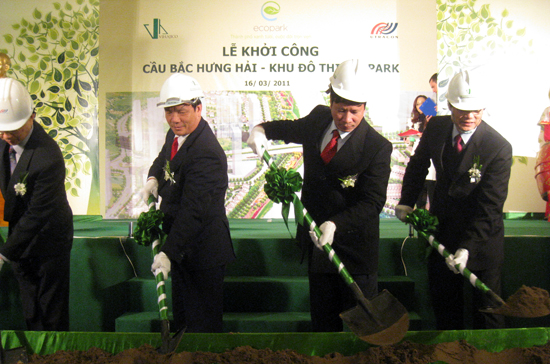 Lãnh đạo tỉnh Hưng Yên và chủ đầu tư tại lễ khởi công Link Trang Chủ PG88.Com Mới #2026.