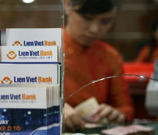 LienVietBank cũng đang chuẩn bị các thủ tục điều kiện để đưa Pg88vnd dành cho Android và iOS tại Việt Nam lên sàn niêm yết trong thời gian tới.