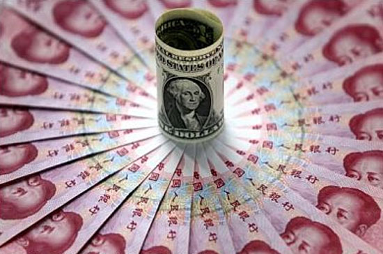 Động thái giảm điểm tín nhiệm nợ của Dagong được thực hiện sau khi một loạt các quan chức hàng đầu của Trung Quốc lên tiếng chỉ trích kế hoạch bơm tiền của FED.