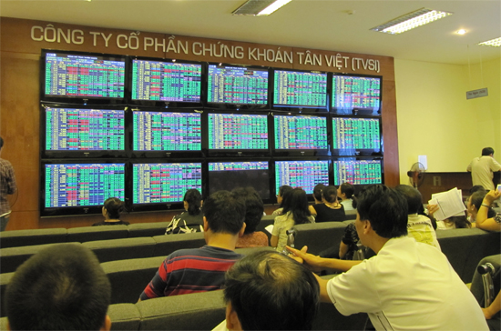 Mức tăng chung cuộc 2,23 điểm có ý nghĩa lớn đối với tâm lý nhà đầu tư hiện nay, nhất là khi đặt trong áp lực chốt lời ngắn hạn đã mạnh lên.