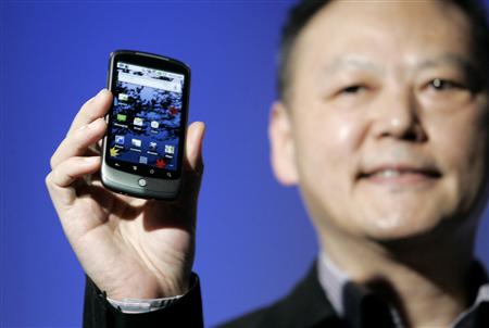 Giới phân tích không dành cho “đứa con” của Google sự đánh giá cao về mặt thiết kế như iPhone - Ảnh: Reuters.