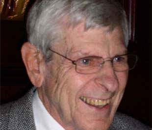 Ông Karl Albrecht.
