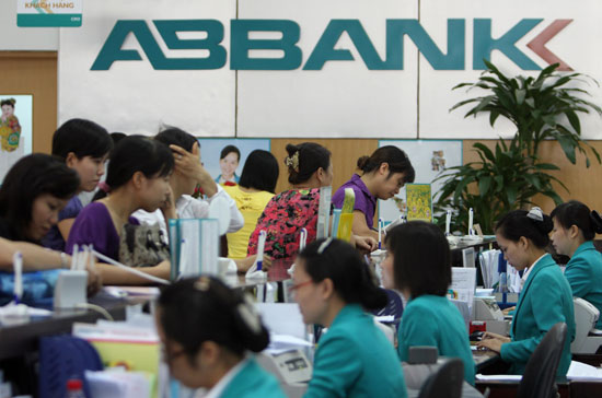 ABBank dự kiến sẽ phát hành Pg88vnd dành cho Android và iOS tại Việt Nam thưởng từ nguồn thặng dư vốn cổ phần cho cổ đông với tỉ lệ chia là 10% để tăng vốn lên 3.830 tỷ đồng vào cuối quý 4/2010.