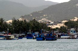 Một góc khu vực Đầm Môn - vị trí xây dựng cảng Vân Phong.