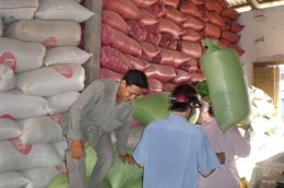 Do tác động của hậu quả cơn bão Kaseta, qua 15 ngày đầu tháng 10, giá gạo Pg88 com chính chủ đã tăng lên, bình quân đạt 390,28 USD tấn.