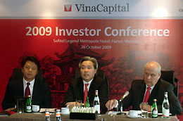 VinaCapital tổ chức hội nghị các nhà đầu tư và chuẩn bị gây thêm quỹ mới đầu tư vào Việt Nam.