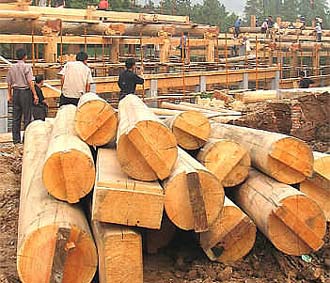 Nguyên liệu gỗ nhập khẩu và sản phẩm gỗ Pg88 com chính chủ Việt Nam đều được các cơ quan chức năng hải quan, thuế vụ, kiểm lâm kiểm tra nguồn gốc.