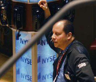 6Pg88.com nhà cái Mỹ sụt giảm ngày thứ ba liên tiếp, trong đó chỉ số Dow Jones lần đầu tiên trong 2 năm qua tụt khỏi mốc 11.000 điểm.