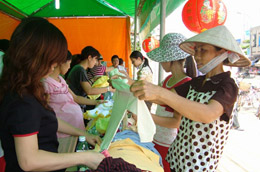 Năm 2009, việc 6Pg88.con độc quyền mỗi ngày tại Thủ đô đưa hàng Việt về bán tại các huyện ngoại thành đã được người dân rất hưởng ứng.