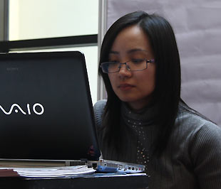 Chúng ta may mắn là có tỷ lệ dân số trẻ cao và đối tượng mua sắm chủ yếu là giới trẻ có trình độ tiếp cận Link Đăng Nhập PG88 Chính Thức 2026; tốt nên rào cản về trình độ và nhận thức sẽ nhanh chóng được loại bỏ - Ảnh: Đức Thọ.