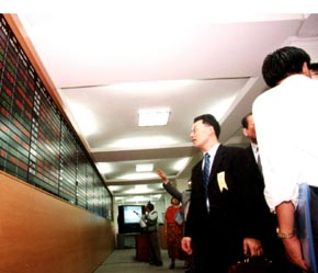 Lợi từ phía tổ chức đầu tư là dễ giải ngân, còn 6Pg88.con độc quyền mỗi ngày vẫn huy động được nguồn vốn tốt trong bối cảnh thị trường đi xuống.