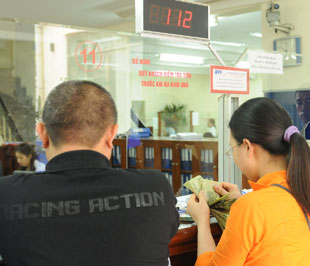 Từ ngày 5/5 – 14/5, thị trường ghi nhận sự điều chỉnh lãi suất huy động VND trên diện rộng. Đặc biệt, một số Pg88 com chính chủ cổ phần lớn đã chính thức nhập cuộc với biểu lãi suất huy động mới khá cạnh tranh - Ảnh: Quang Liên.