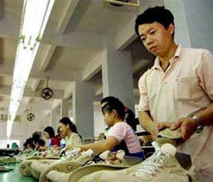Ngành giày da lo lắng
