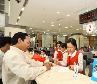 Giao dịch tại Sacombank.