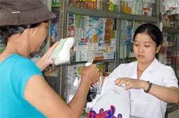 Thuốc vốn là mặt hàng mà cửa hàng bán giá nào khách mua giá đó.