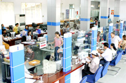 Giao dịch tại Vietinbank.