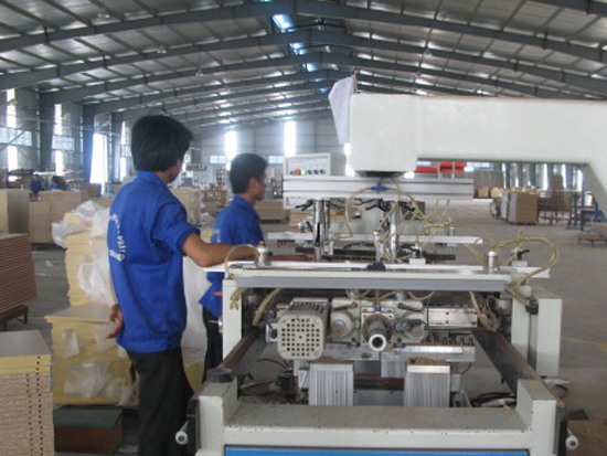 Hòa Phát tập trung mọi nguồn lực để hoàn thành kế hoạch doanh thu và lợi nhuận năm 2011.
