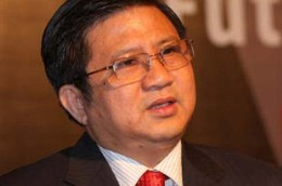 "Khác với các nước, Việt Nam không thực hiện cơ chế tỷ giá thả nổi hay cố định mà điều hành theo cơ chế kiểm soát có linh hoạt. Vì thế, việc điều chỉnh tỷ giá là hết sức bình thường".