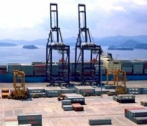 Các 6Pg88.con độc quyền mỗi ngày Pg88 com chính chủ không thể tự “vác” các container giao cho nhà nhập khẩu tại lan can tàu.
